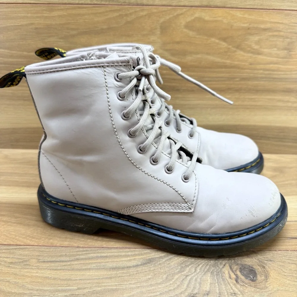 Dr. Martens us big